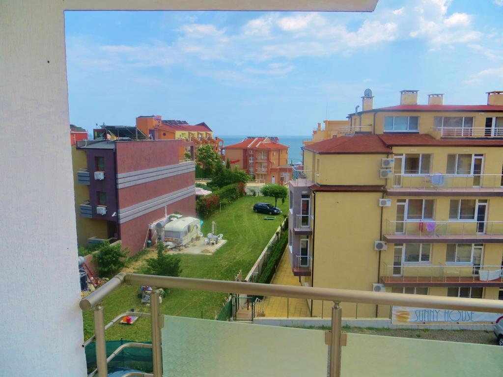 Apartments In Azalia 2 Complex Nesebar Bilik gambar